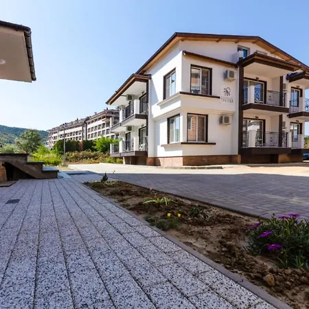 Theona Guest house 4*