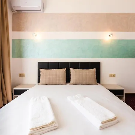 Theona Guest house 4*