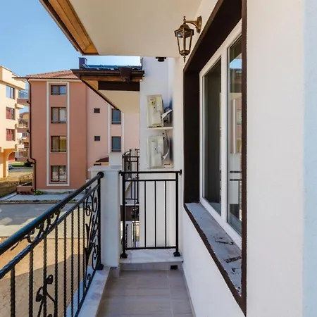 Guest house Theona