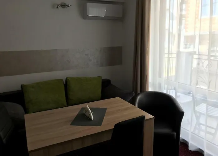 Guest house Theona 4*