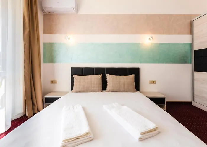 Theona Guest house 4*