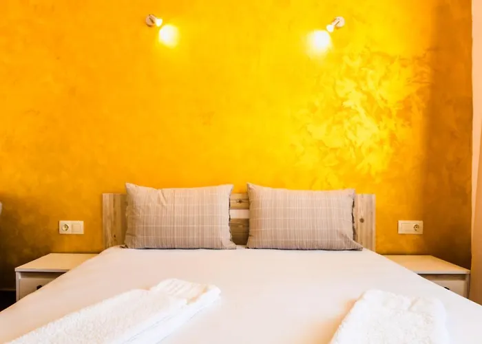 Theona Guest house 4*